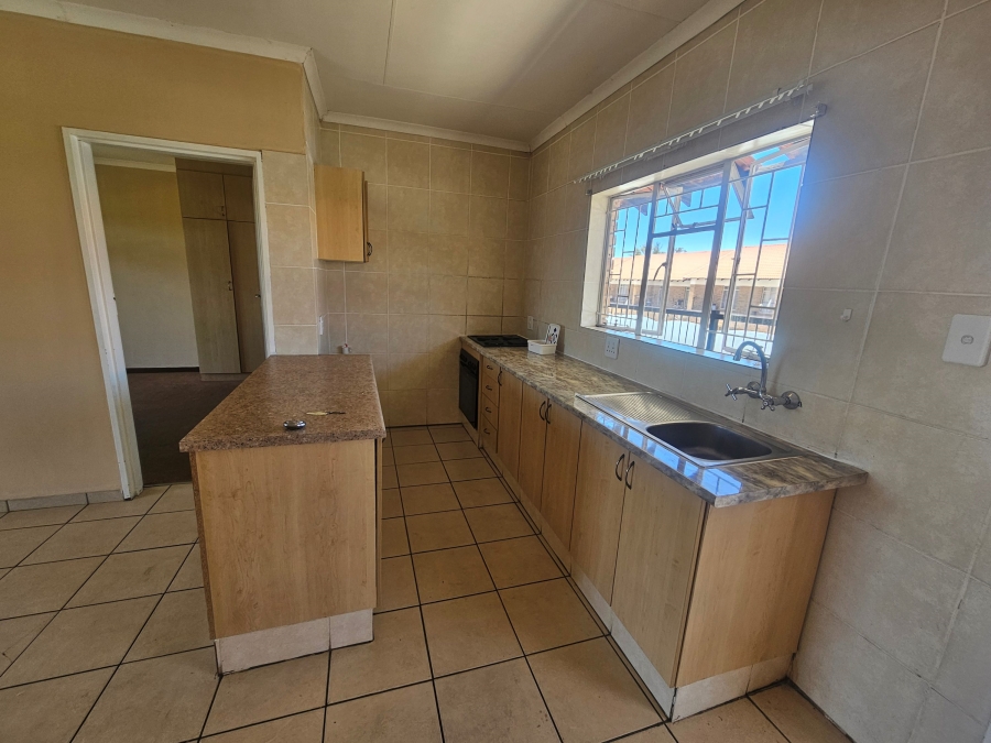 To Let 1 Bedroom Property for Rent in Oudorp North West